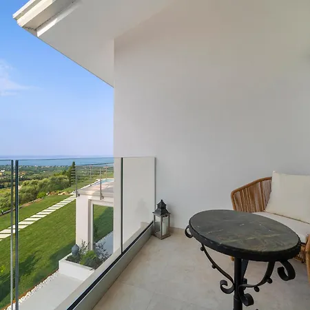 The View Boutique - Adults Only לינה וארוחת בוקר